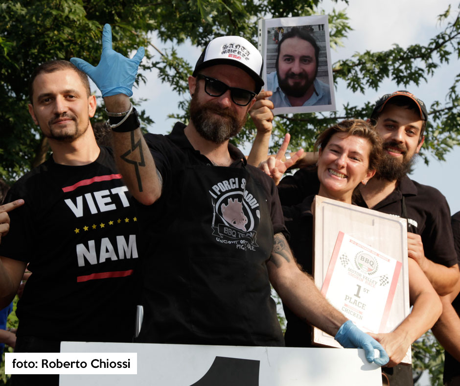 Categoria Chicken, 1° I porci scomodi