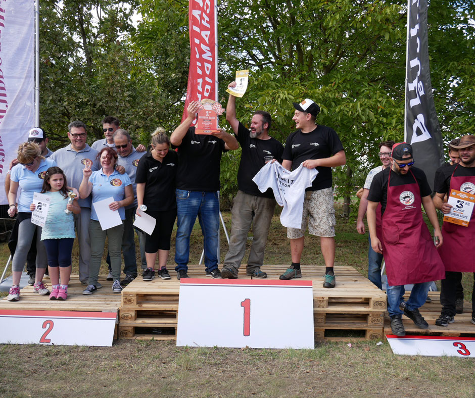 Extra overall Sauce: 1º posto Oversmoke Killers Bbcrew, 2º posto I Luna Pork e 3º posto For a Fistfull of Ribs